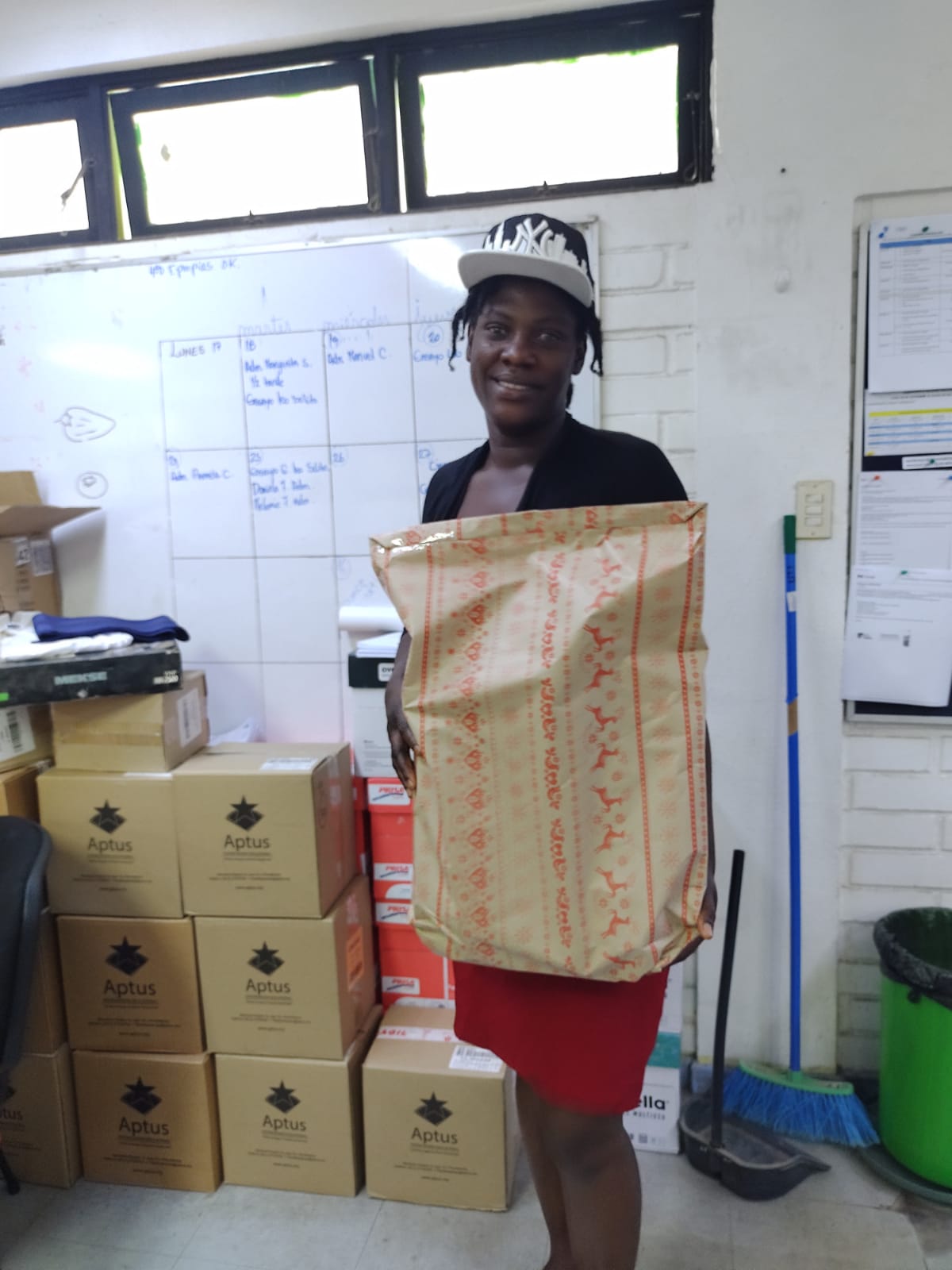 ENTREGA DE PREMIOS A ESTUDIANTES DESTACADOS PRIMER SEMESTRE